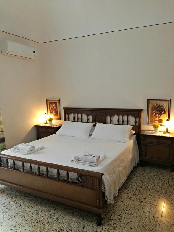 Casa Luigi Sergio - Affitto Breve Daire Santo Stefano di Camastra Dış mekan fotoğraf