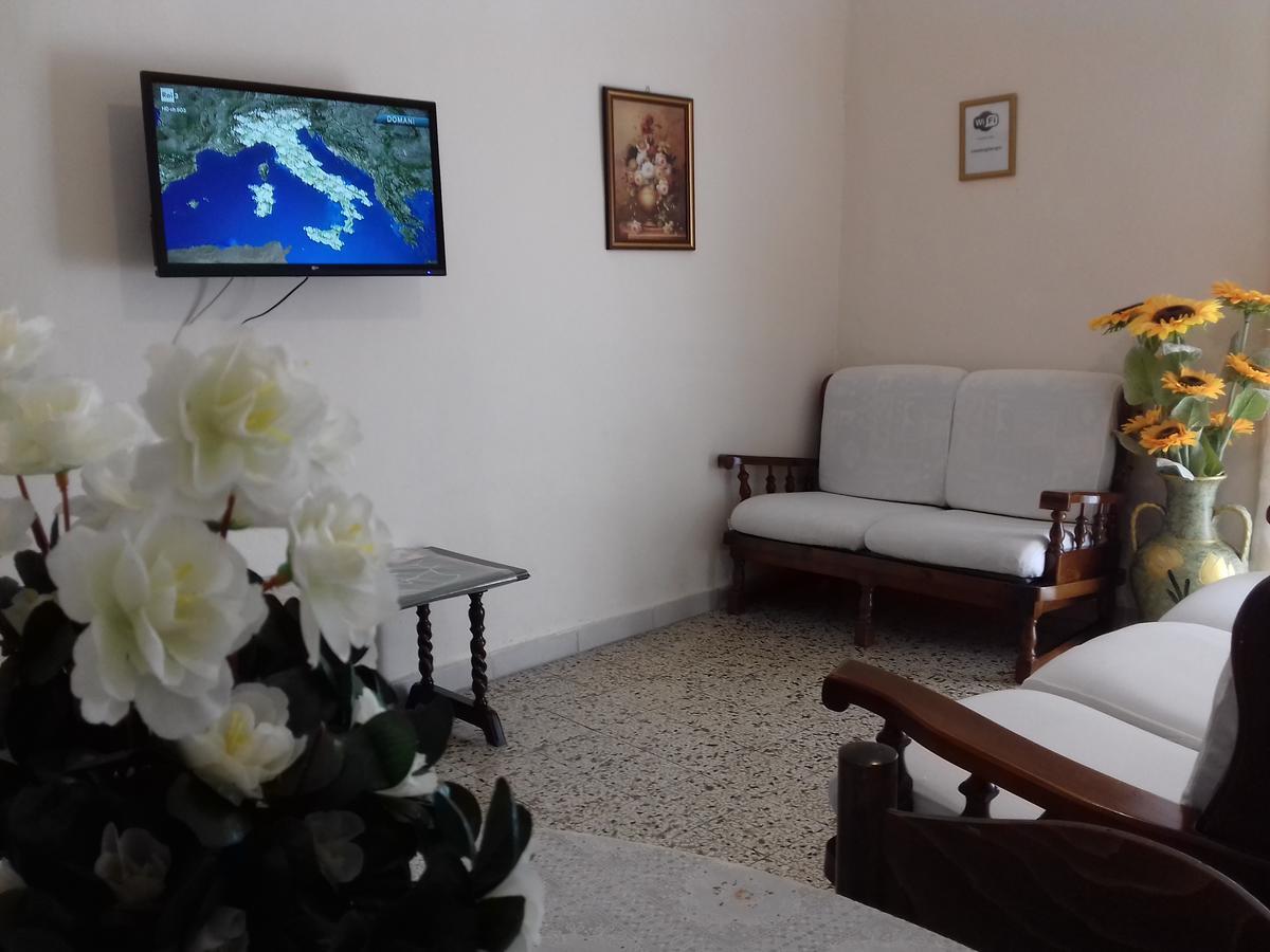 Casa Luigi Sergio - Affitto Breve Daire Santo Stefano di Camastra Dış mekan fotoğraf